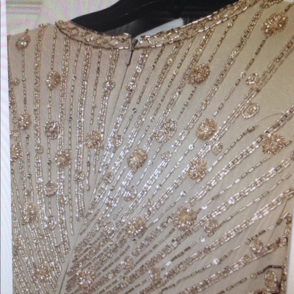 Mother of Bride/Groom Gown with rear slit - Picture 3 of 3